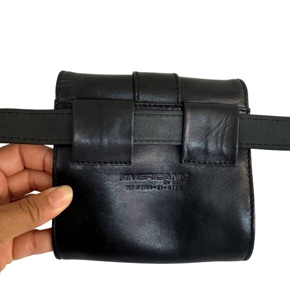 Vintage Americana by Sharif Womens 90s Black Leather Gold Hardware Mini Belt Bag - Picture 2 of 11